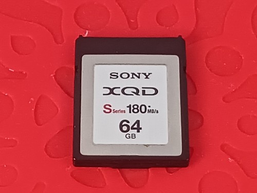 Sony 64gb xqd series memory - s,