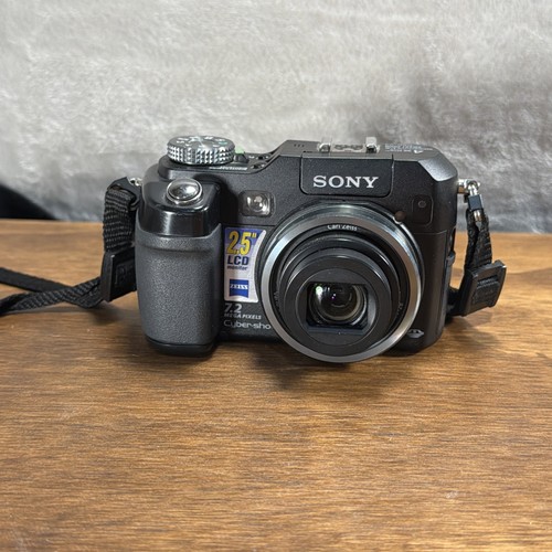 Sony cybershot dsc black - cybershot, dsc-v3